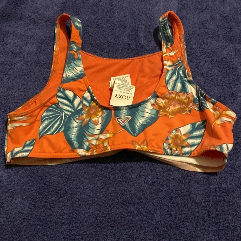 Roxy girls swimsuit top - Picture 3 of 7